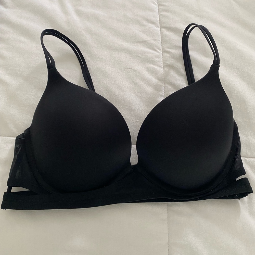 Victoria's Secret Very Sexy Push-Up Bra Black Sz 34D